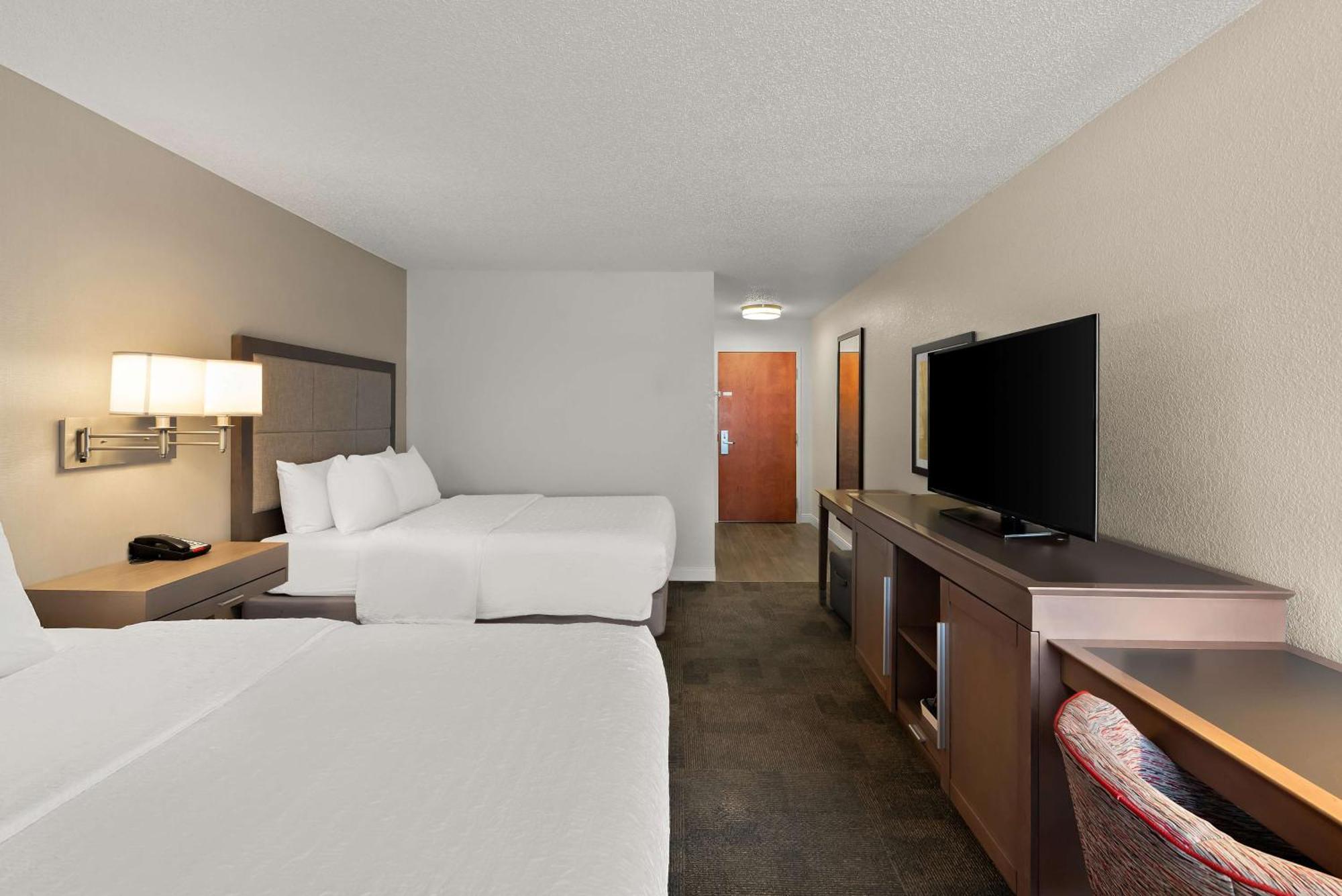 Hampton Inn Lancaster Exterior photo